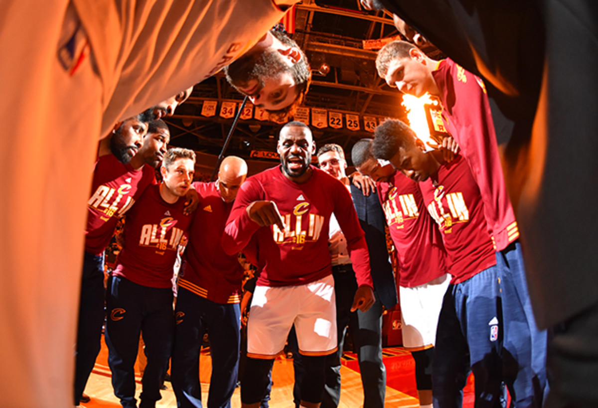 cavaliers_circle_.jpg